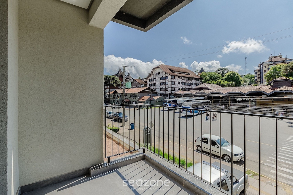 Modern and Complete Stays in Gramados Tourist Center - Cbgs