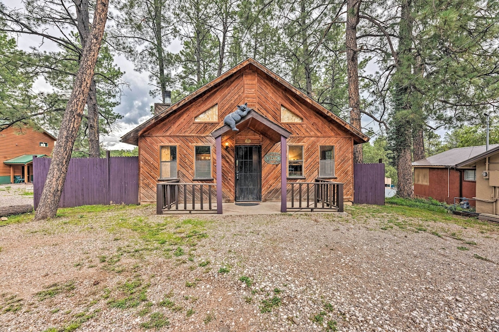 Ruidoso Cabin w/ Deck & Grill - Walk to Town! view 2