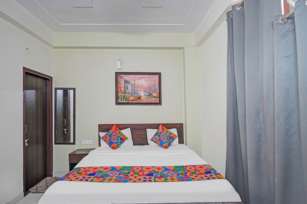 Fabhotel The Virat