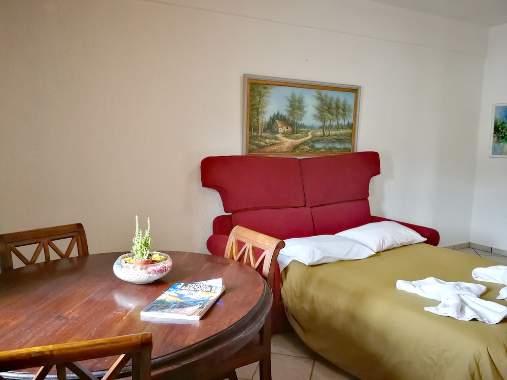 Nikky's Place - Property Image 7