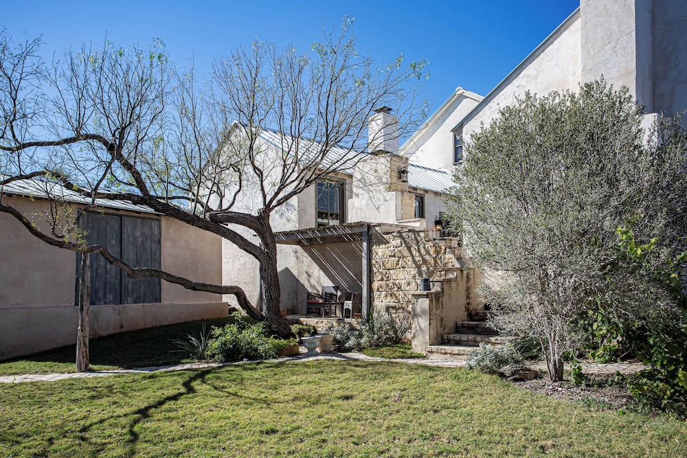 Charming Hill Country Getaway in Texas