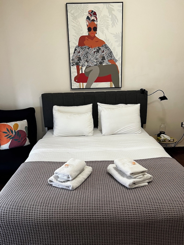 Pnyka Apartment 3