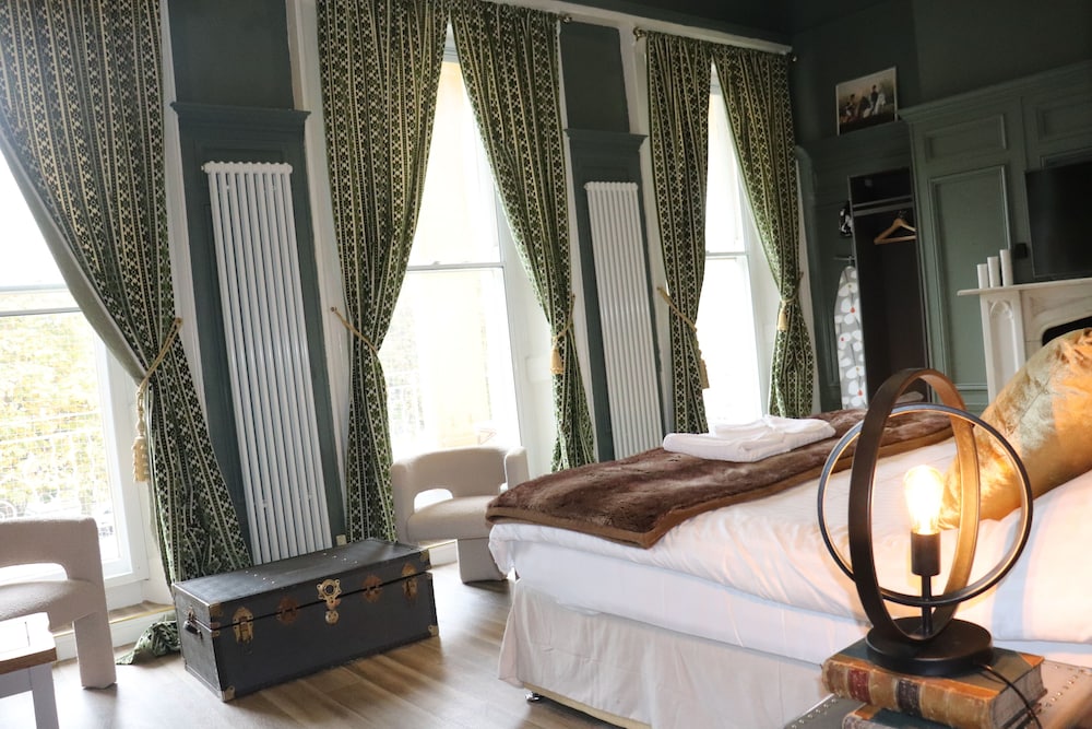 Rooms on The Prom
