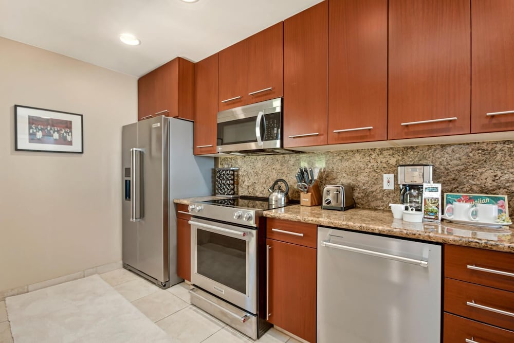 Kapalua Golf Villas 5 Free Rental Cars KBM Resorts Large Bedrooms 5 Units, 7 Bedrooms Ml-2393