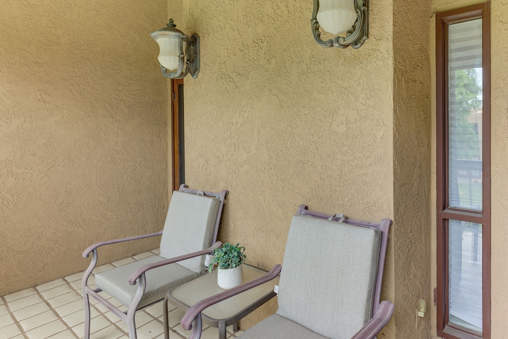 5 Mi to Colorado River: Yuma Gem w/ Pool Access!