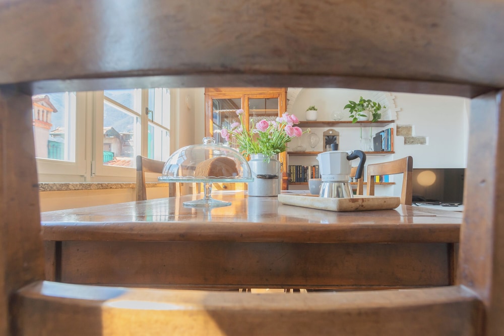 Emily's Holiday House - Authentic Lake Como by Rent all Como