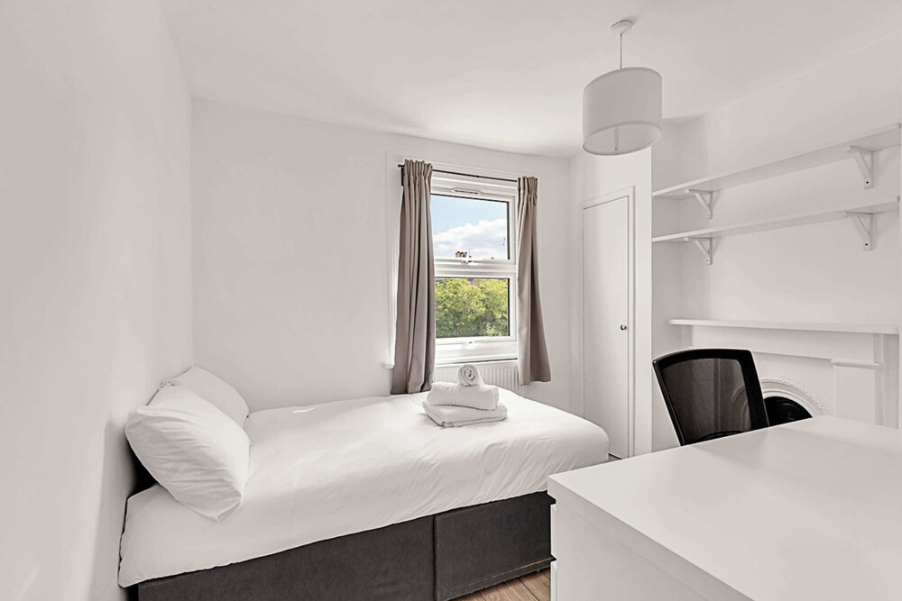 Bright and Newly Furnished Acton Apartment
