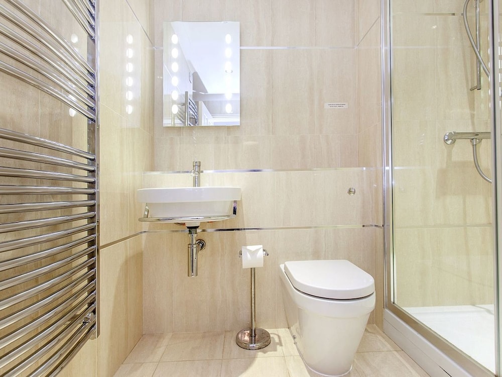 19 Burgh Island Causeway