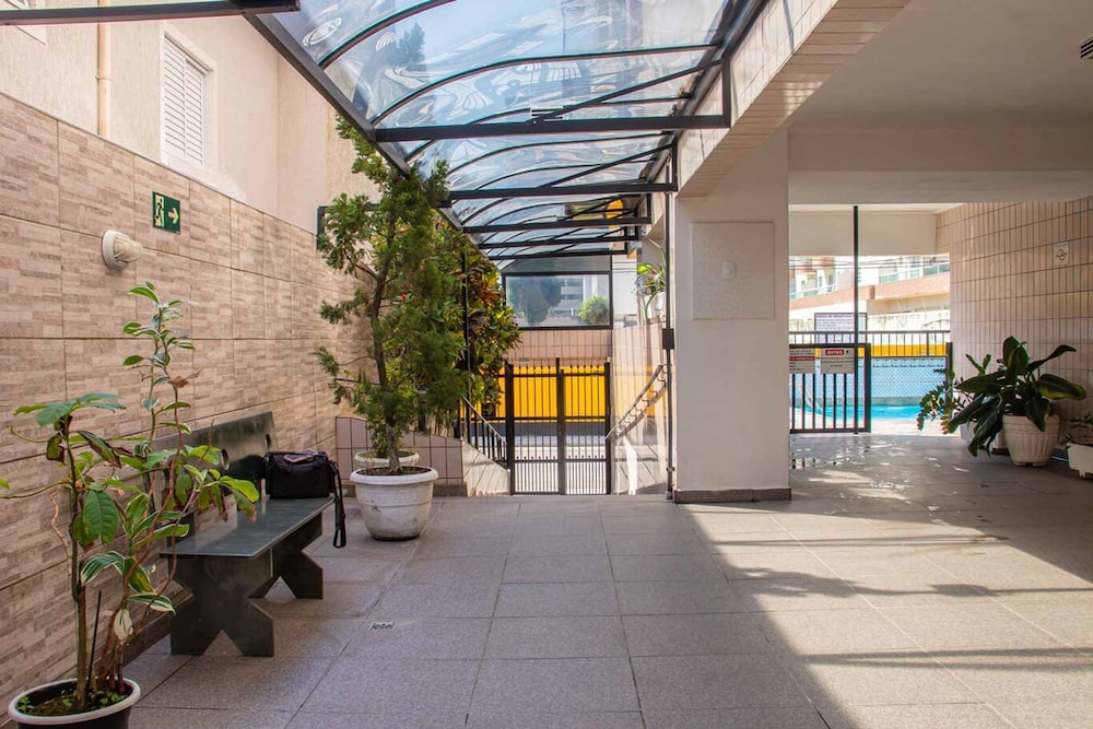 Apartamento Pet Friendly c Garagem a 400m da Praia