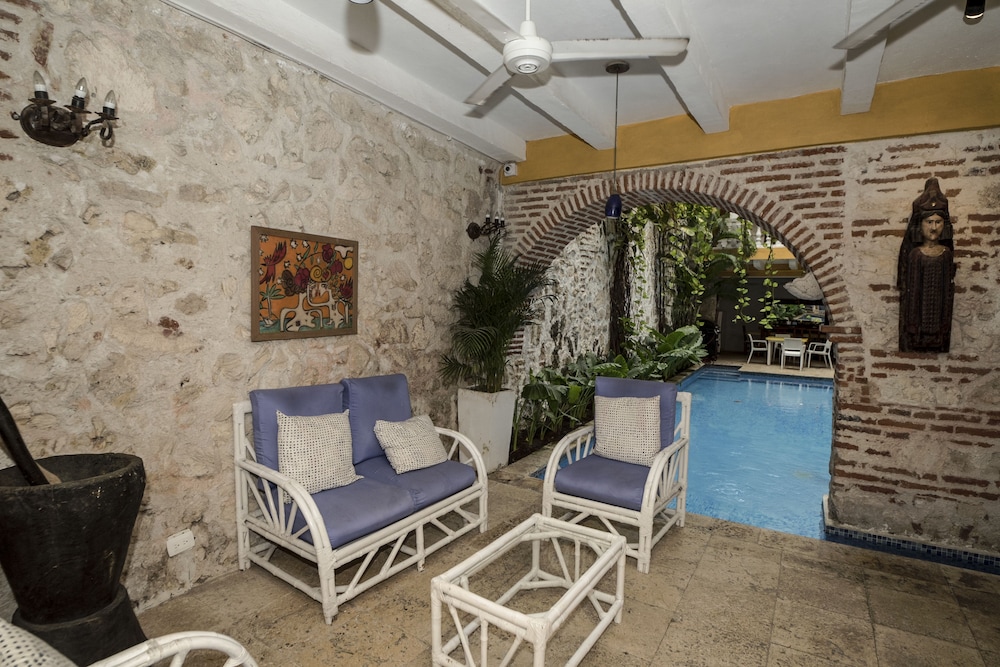 Casa Santo Domingo By Nomad Guru