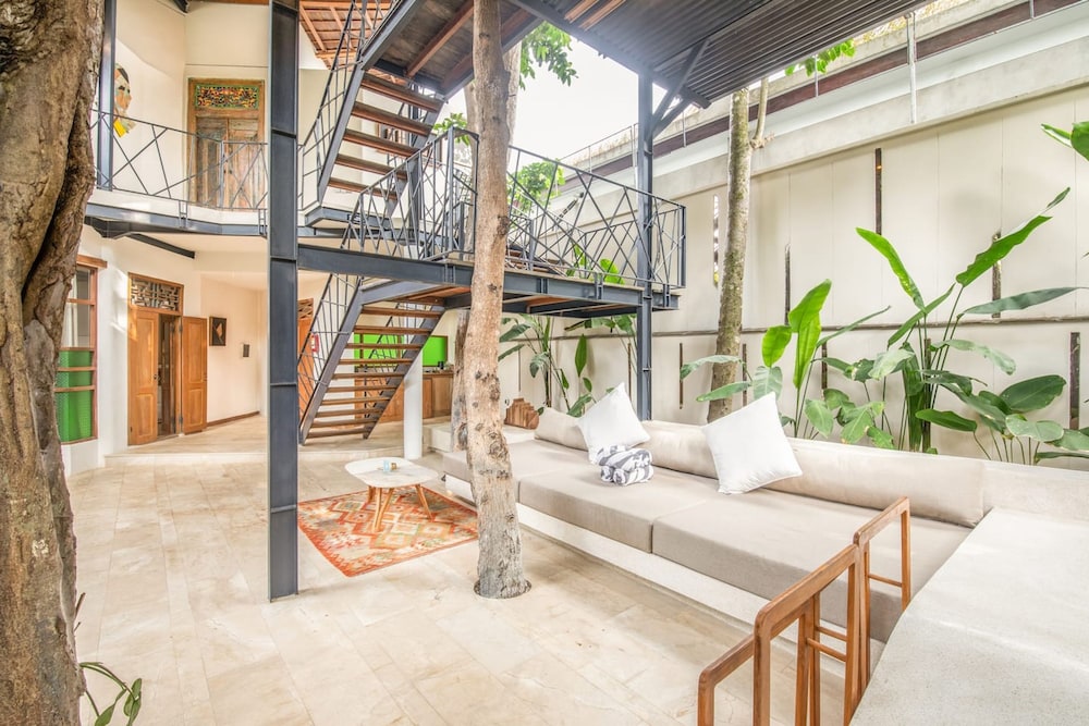 BA Villa 10 2 BR Stylish 2-br Villa With Pool 800m Canggu Beach