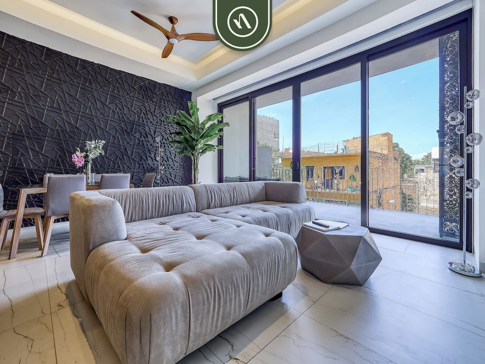 Amazing 1 BR Condo With Terrace - Rooftop Pool
