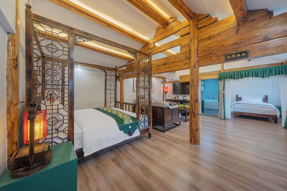 Yiyuan Snow Mountain View Historical Naxi House - Lijiang Old Town Mufu branch