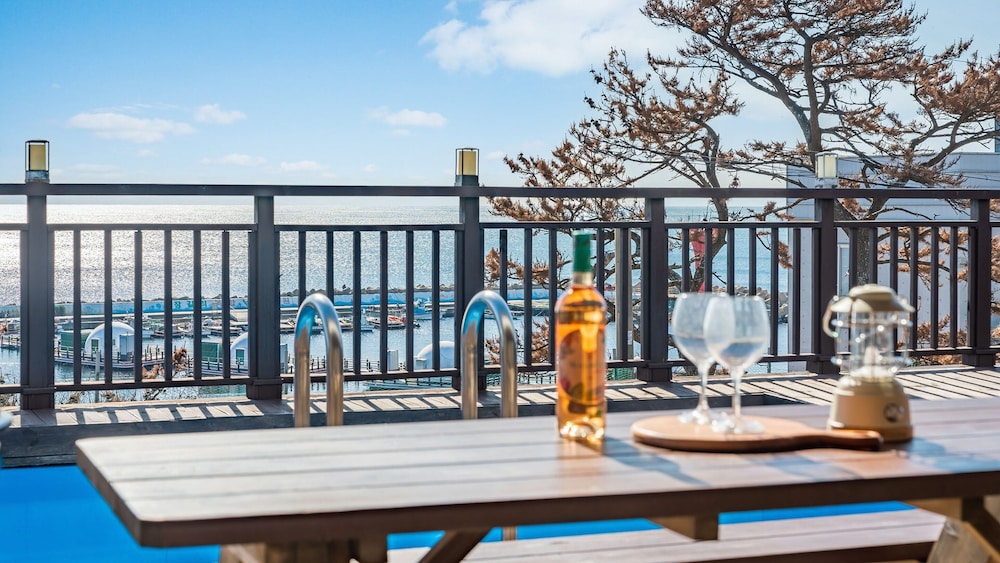 Pohang Blue Hill Pension