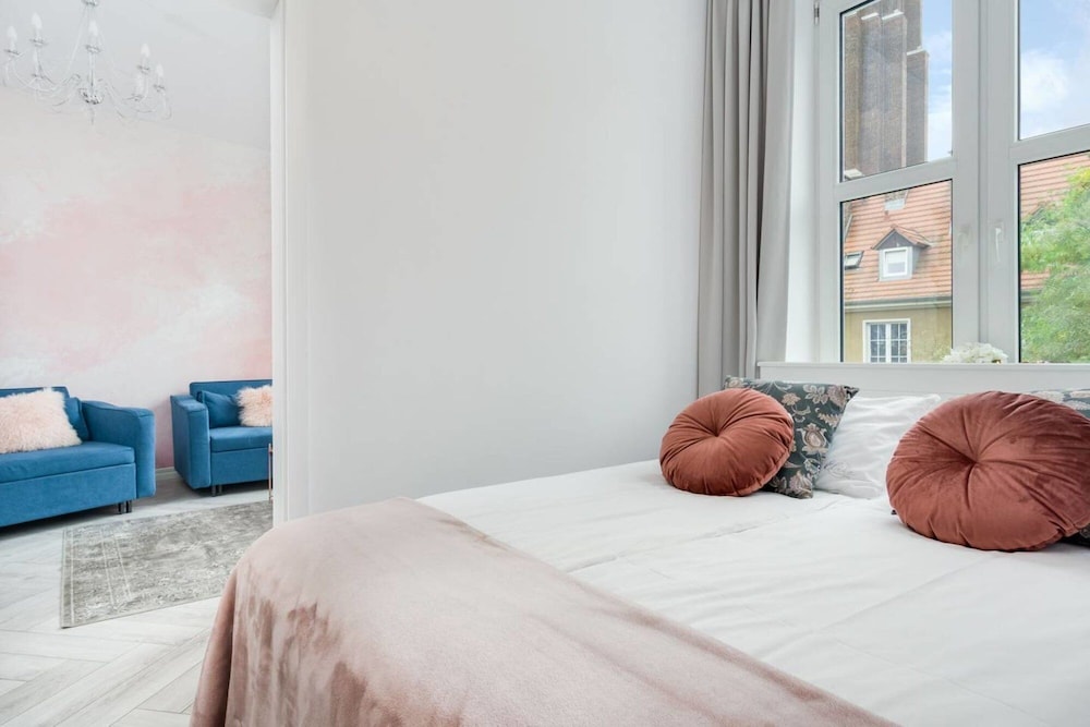 Apartment Marble With Cathedral View Old Town view 5