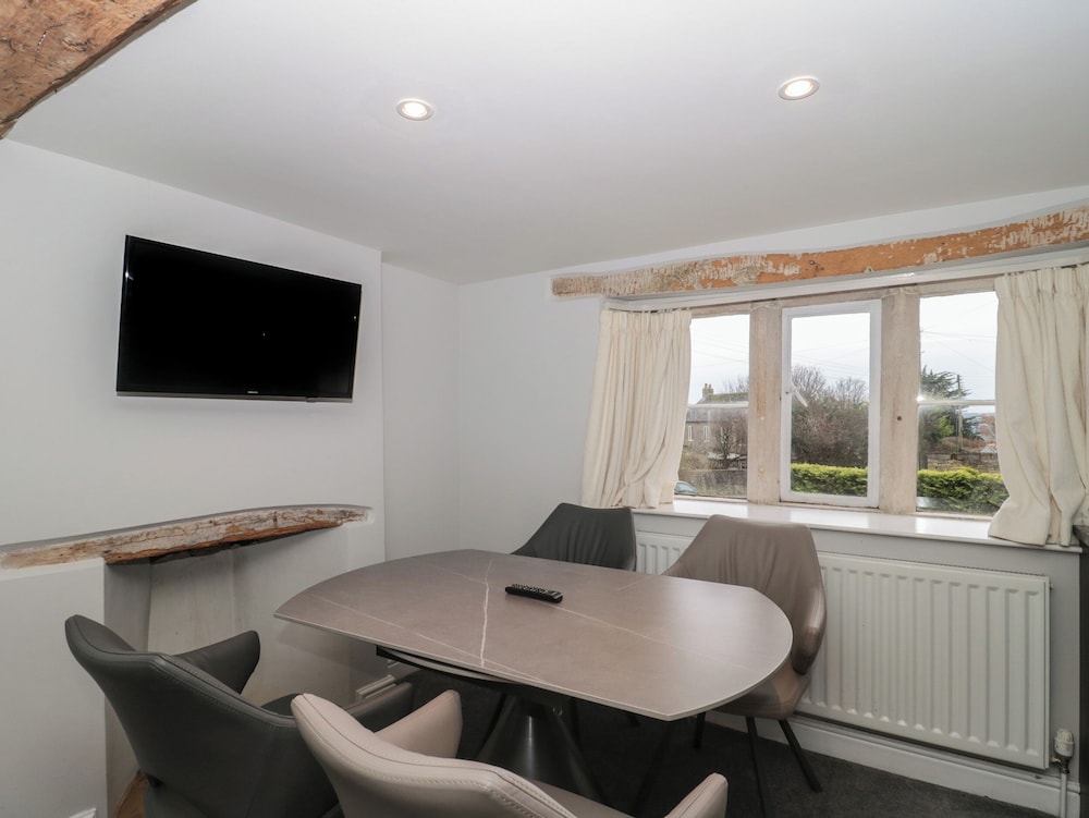 Suite 1