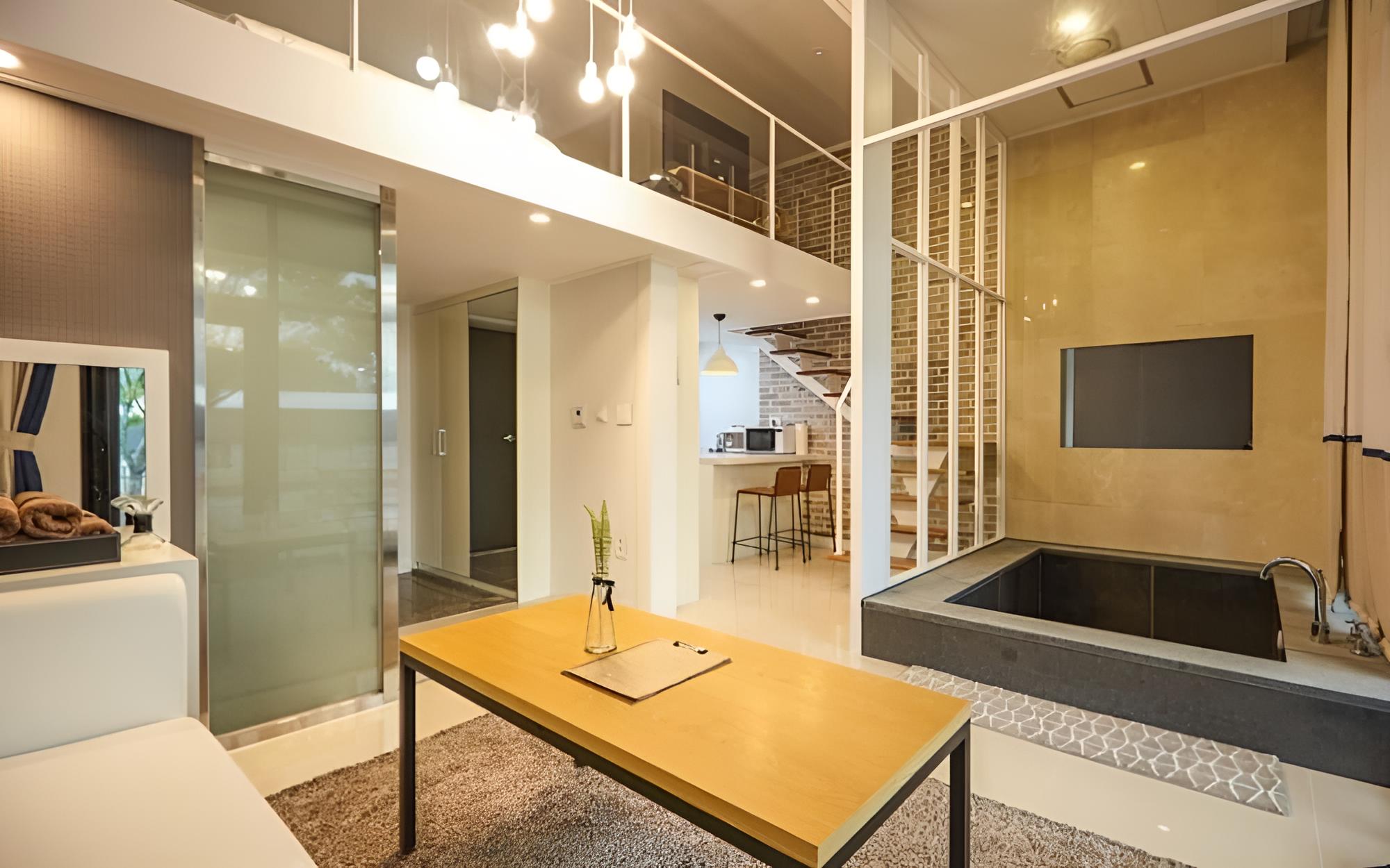 Cheongju Okhwayongsojelpyeong Pension