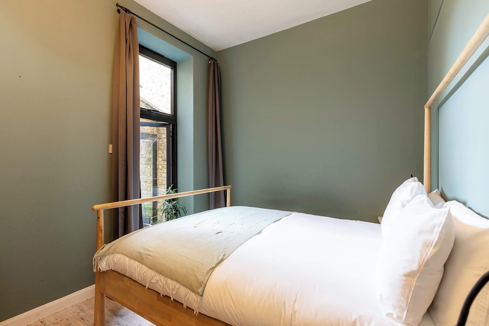 Spacious and Charming Brixton Home
