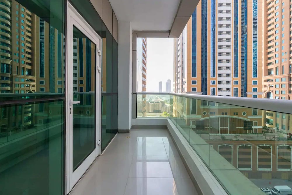 Exquisite 1BD Flat w/ Private Balcony Dubai Marina