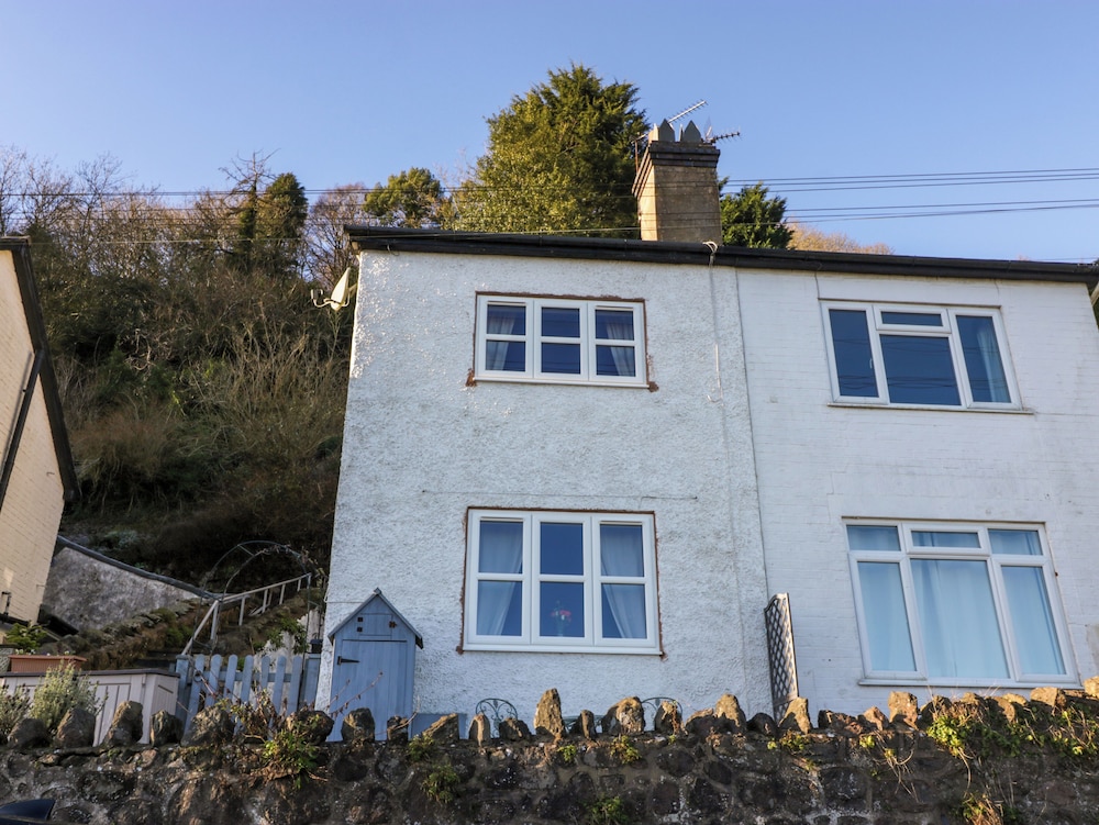 Holly Cottage