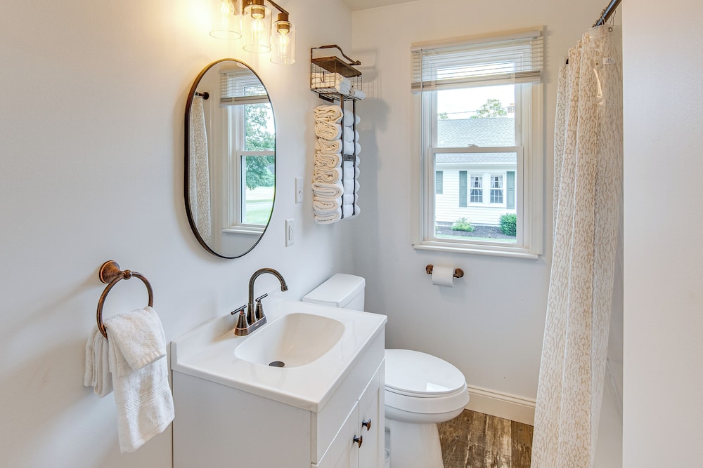 York Farmhouse Hideaway Near Lake Redman