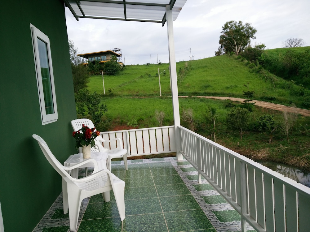 Baan Auemdao Resort