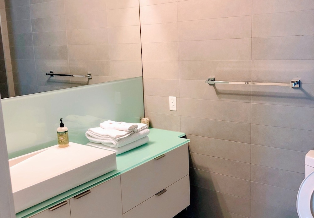 Applewood Suites - CN Tower & Convention