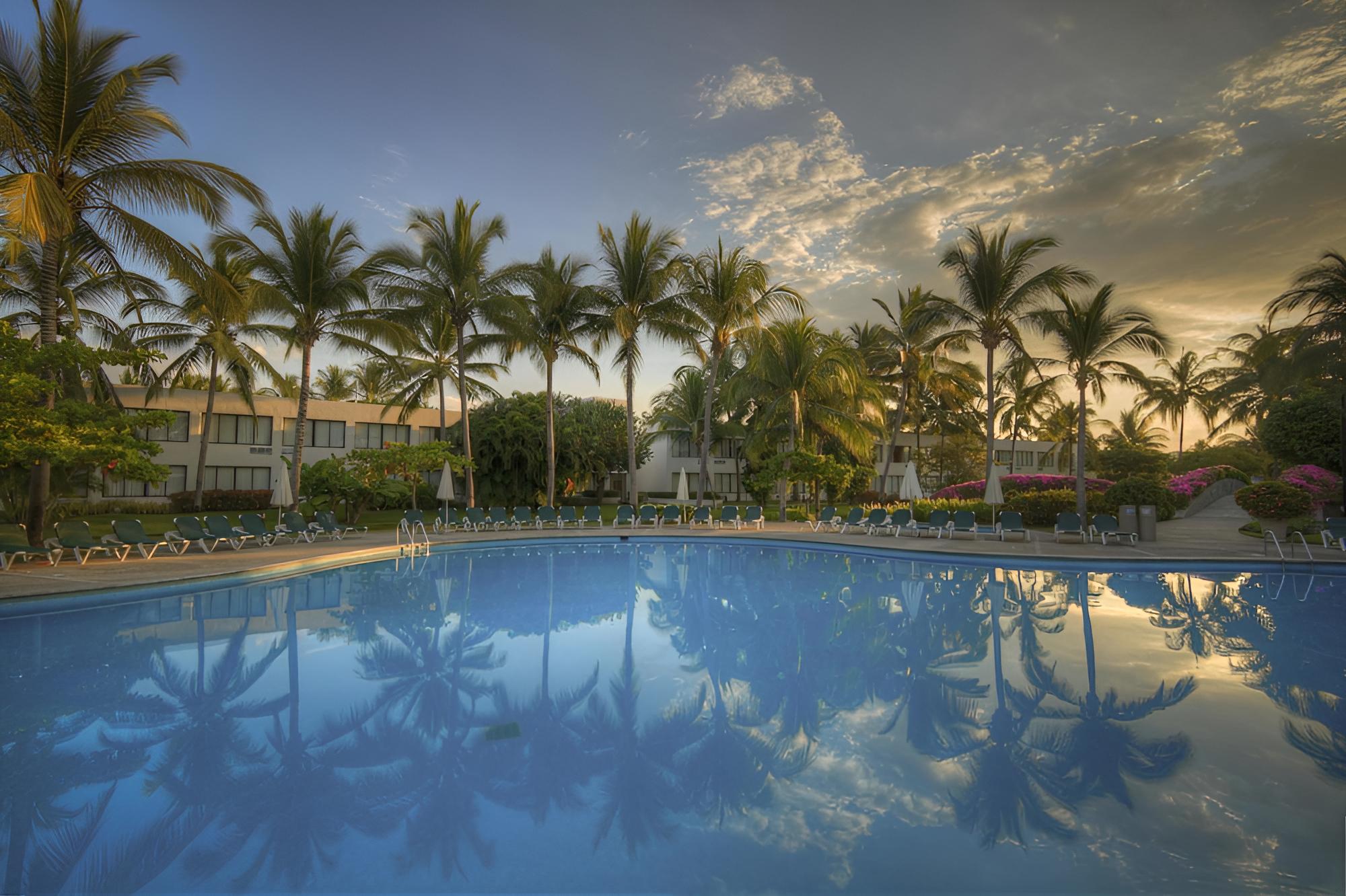 Ocean Breeze Acapulco - Property Image 1
