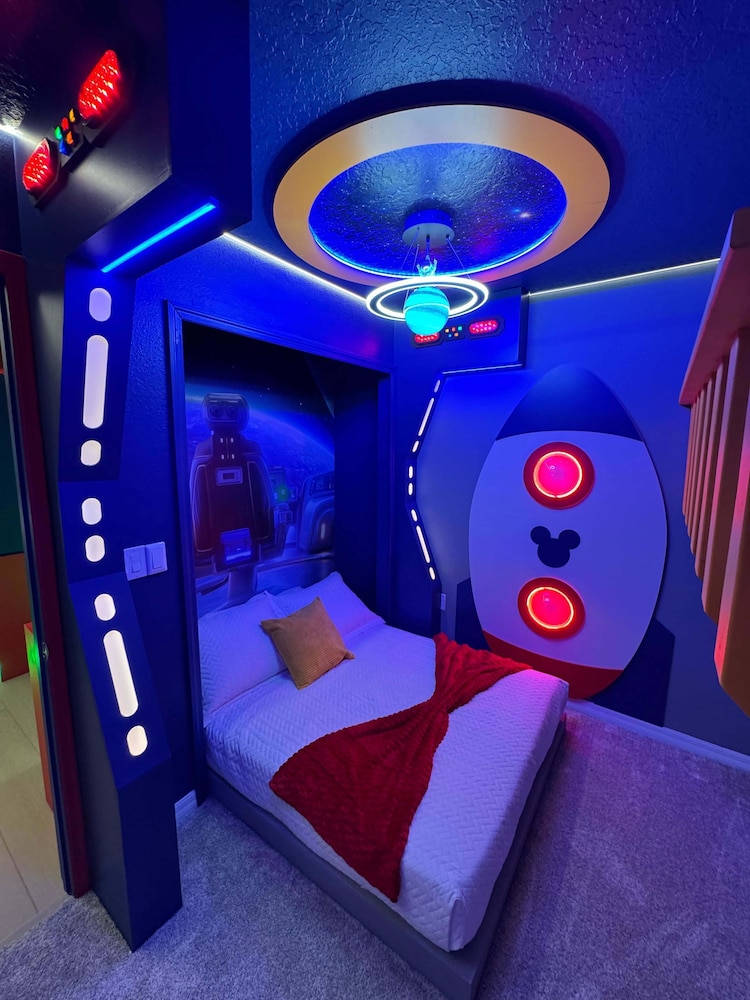 Family Friendly 5Bd Near Disney Windsor Cay 16136