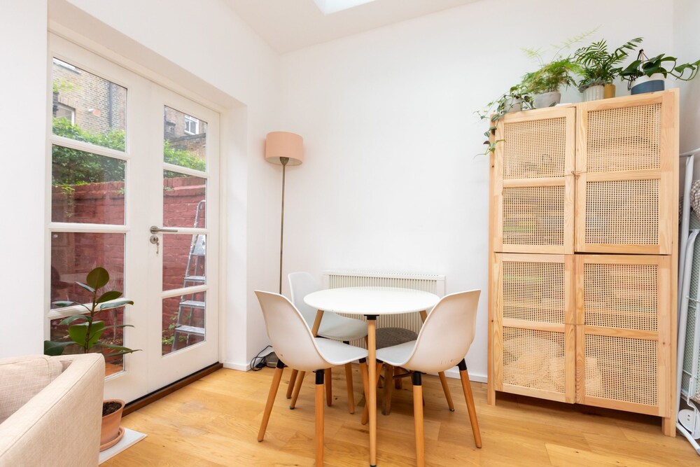Stylish and Modern 1 Bedroom Flat in Whitechapel