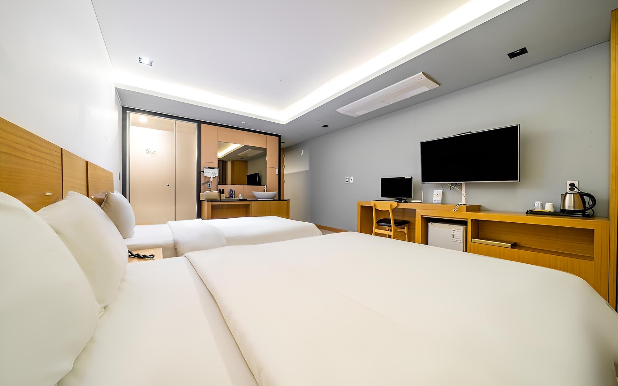 Incheon Ali Suite Hotel