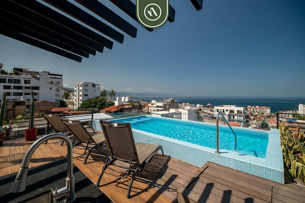 Kalm A in Jalisco With 1 Bedrooms and 1 Bathrooms