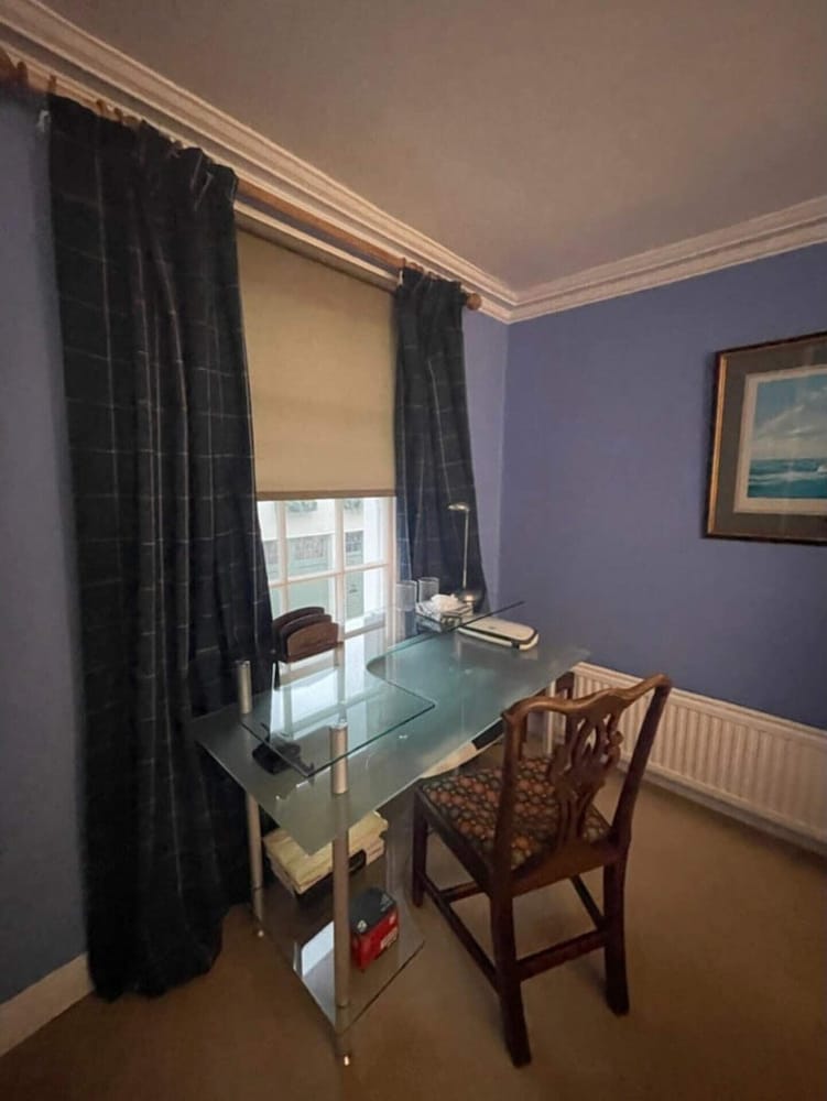 Expansive 4BD Home- 15 min From Buckingham Palace!