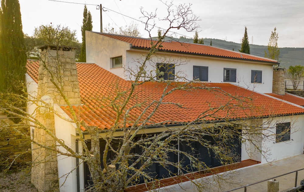 Hotel Quinta da Portela Douro - Image 1