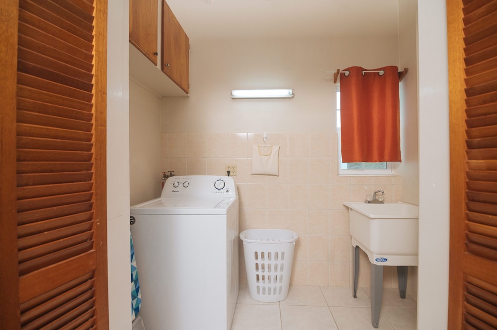 Neem View Apartments Antigua