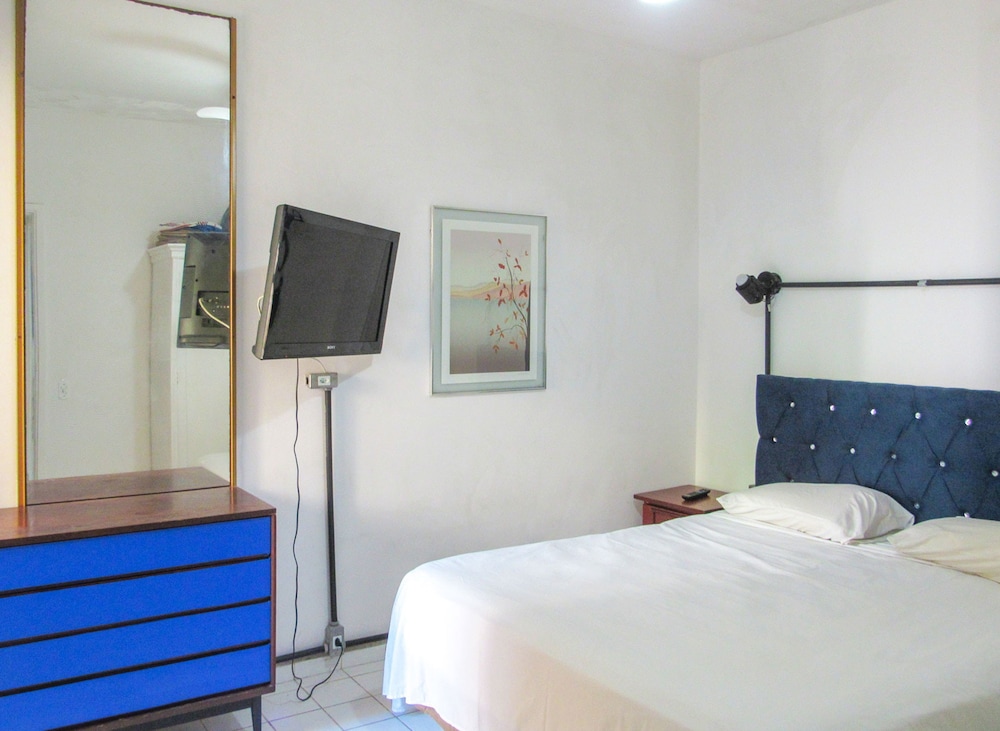 Apartamento a 70m da Praia de Pitangueiras SP