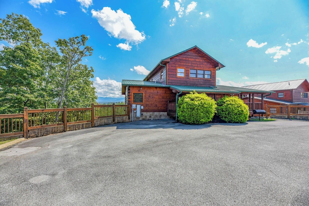 Starr Crest Lodge