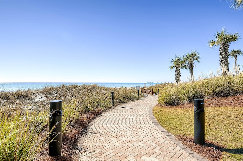 Grand Panama Beach Resort by Panhandle Getaways