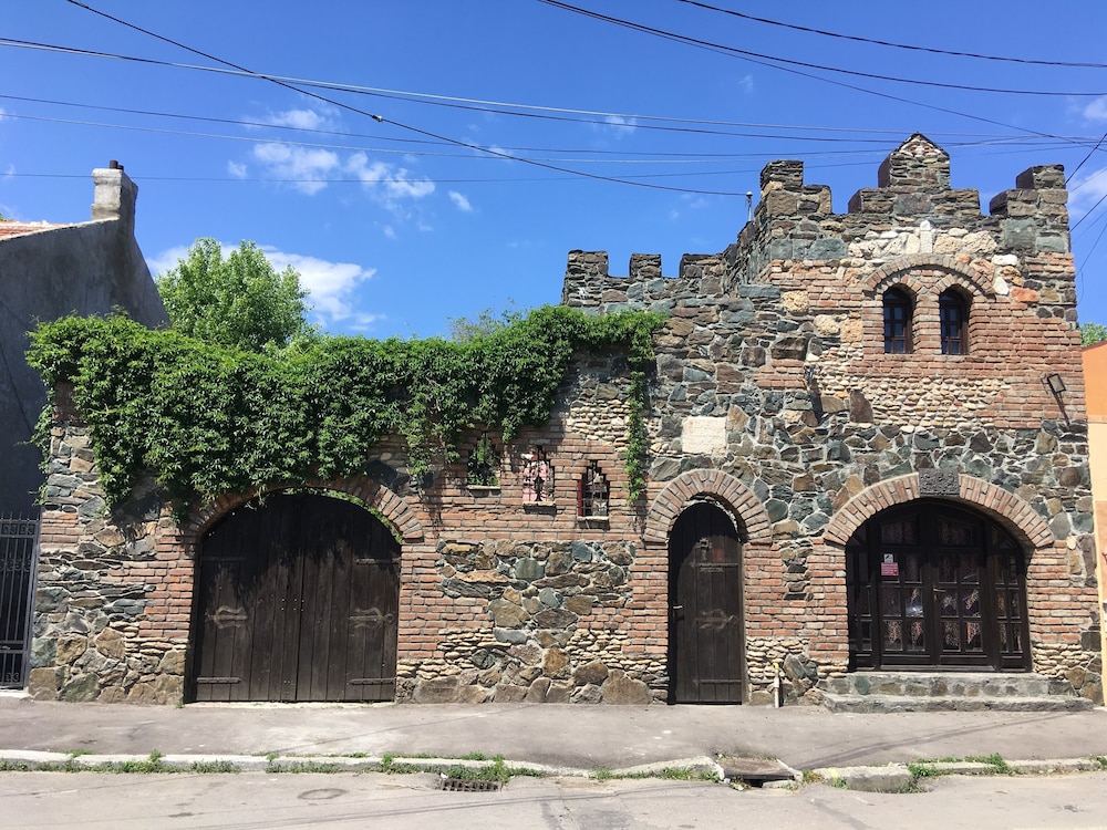 Castello A Mare