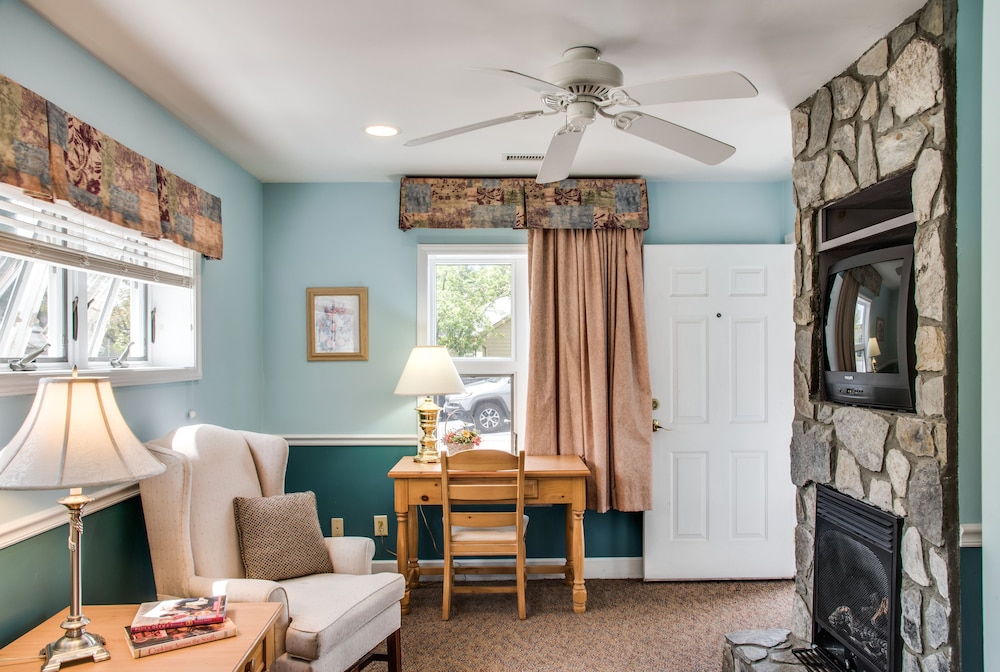 Boxwood Lodge
