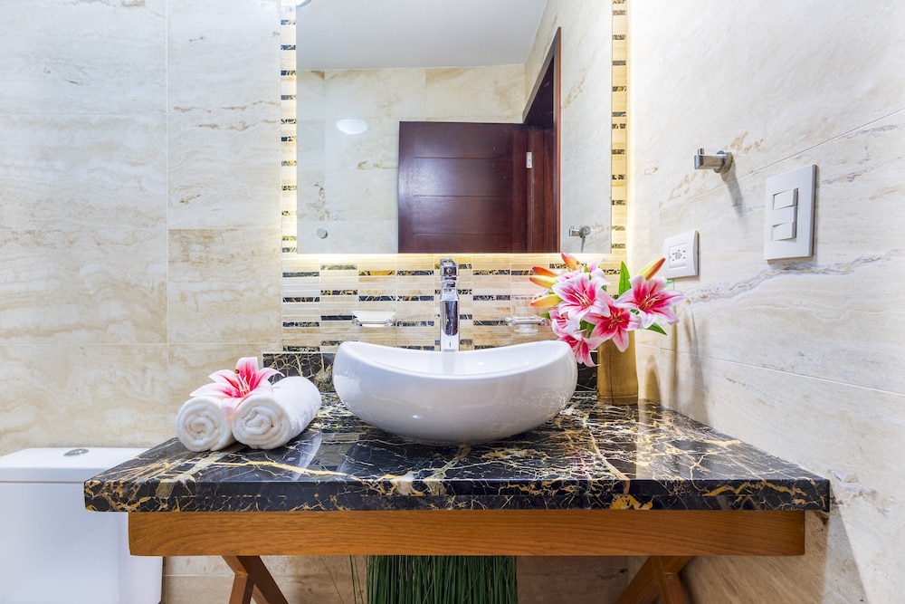 Villa Desiree 5BR Cocotal Luxury Villa Pool Maid
