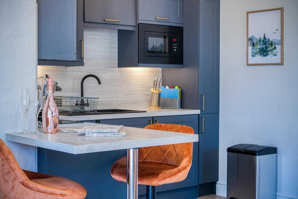 The Pig Sty - 1 Bedroom Studio - Princes Gate