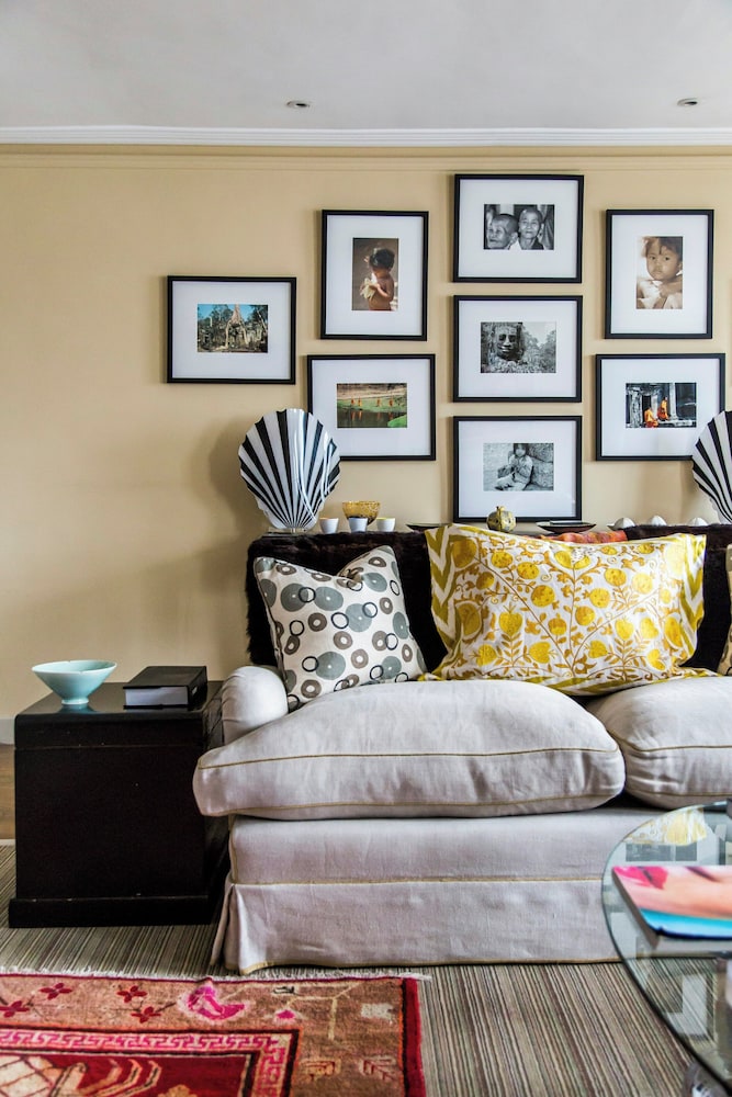 Cornwall Gardens III by Onefinestay