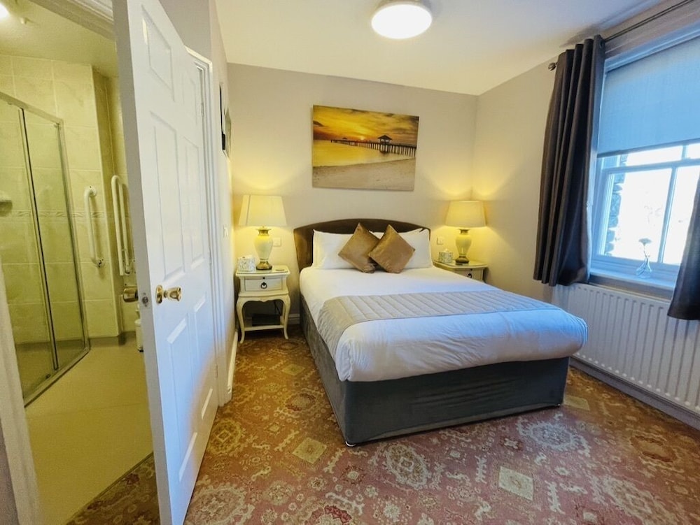 Fairlight Guesthouse view 3