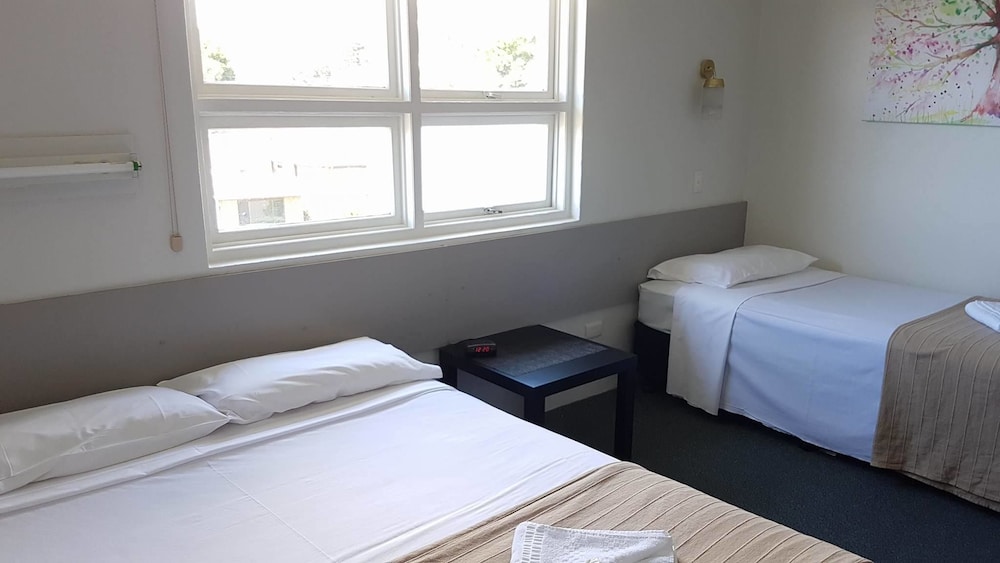 The Menai Hotel Motel
