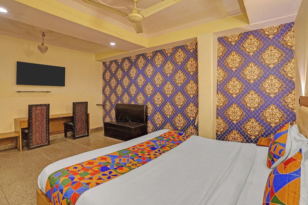 Fabhotel Silver Inn Residency