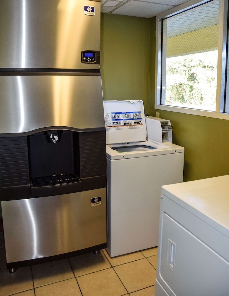 Best Western Fairwinds Inn