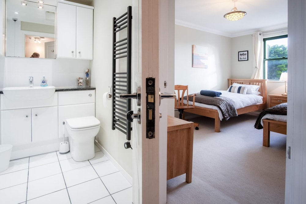 13 St Bride's Bay View - 4 Bedroom - Broad Haven