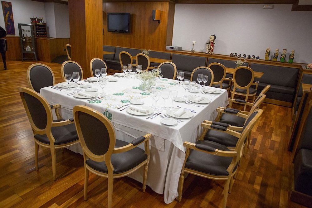 Yam Executive Suite
