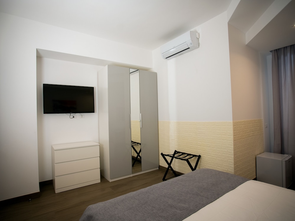 Anastasio Vatican Rooms